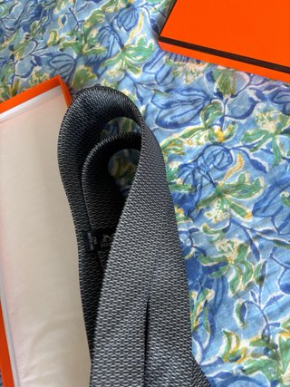 Corbata Hermes Negra y Multicolor