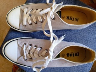 Zapatillas lona Mustang grises y blancas