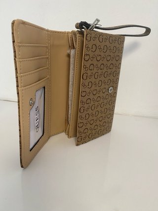 Billetera Guess Marrón Monogram