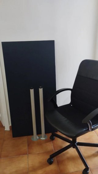 Escritorio azul marino y Silla de Trabajo Negro