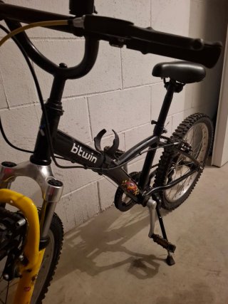 Bicicleta infantil Btwin negra
