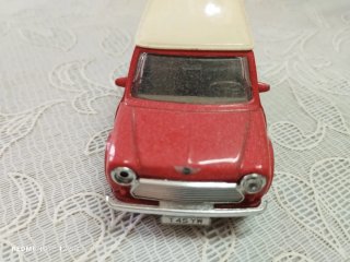 Mini 1000 Vermelho da Burago