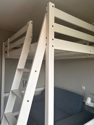Cama juvenil alta Madera maciza.