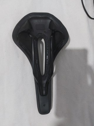 Sillín Bici Deportivo ODI + Funda Negra