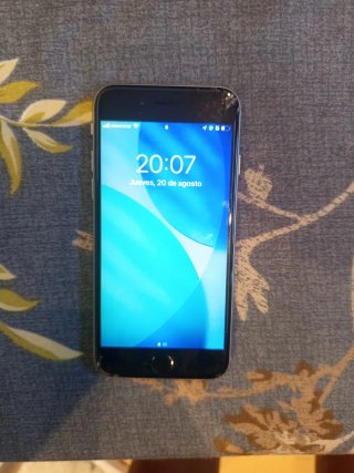 iPhone 6s Plata totalmente nuevo