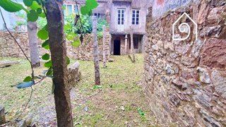 Casa adosada en venta en Noia