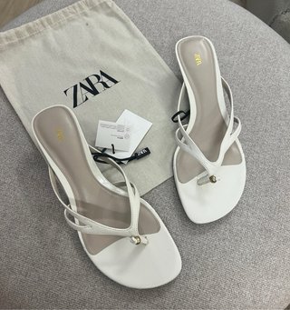 Sandalias piel tacón Kitten Zara Talla 37