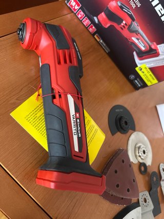 Herramienta Einhell multifunción con batería