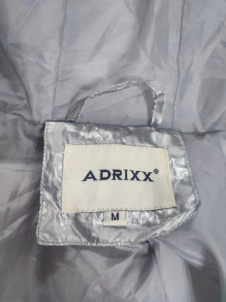 Piumino Adrixx con cappuccio e scritte
