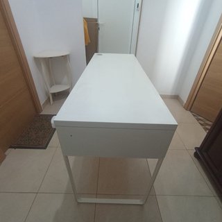 Escritorio Ikea Blanco con 2 Cajones