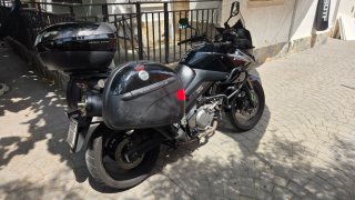 Suzuki V-Strom 2012 Negra