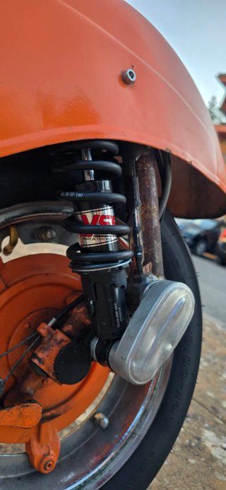 Vespa Primavera 125 - 1982 Naranja