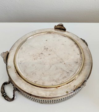 Bandeja Vintage con Campana Metal Plateado 26cm