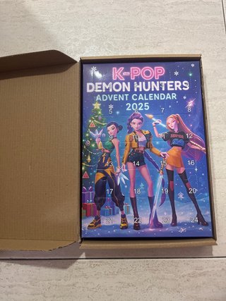 Calendario Adviento K-Pop Demon Hunters 2025