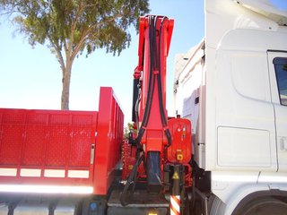 Scania R 730-CAMIONES CON GRUA