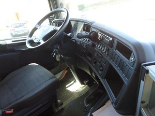 Scania R 730-CAMIONES CON GRUA