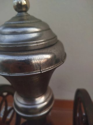 Molinillo de café antiguo