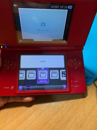 Nintendo DSi XL Edición Mario Roja