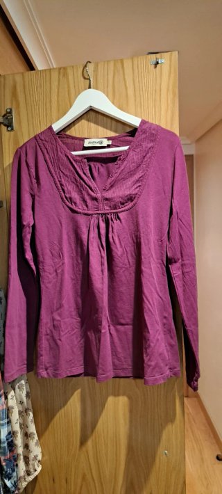 Camiseta Fórmula Joven Manga Larga Morada Talla M