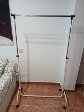 Burro para ropa metálico