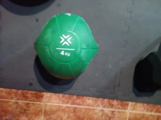 3 Kettlebell Balón Arancione 6kg verde 4kg rosso 8kg