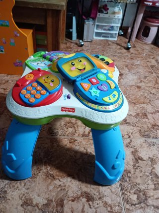Mesa de actividades Fisher-Price,inglés español