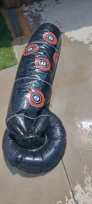 Saco de boxeo hinchable negro