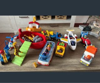 Lote de vehículos y figuras Playmobil