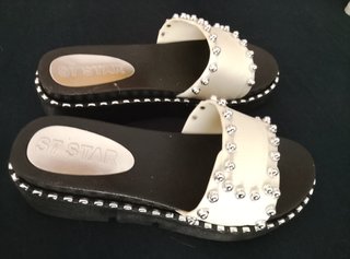 Sandalias 37 STAR plateadas y pedrería