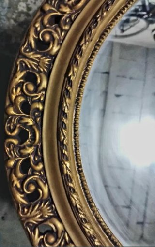 Buró Clásico + Espejo Ovalado Dorado