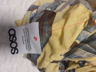 Vestido asimétrico amarillo floral