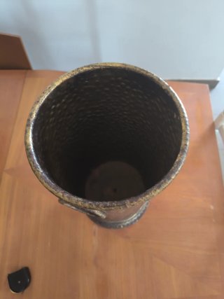 Antiguo paraguero metálico