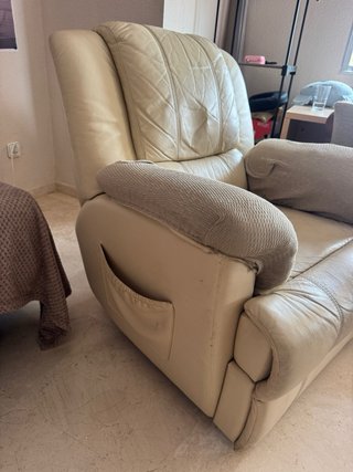 Sillón reclinable eléctrico beige