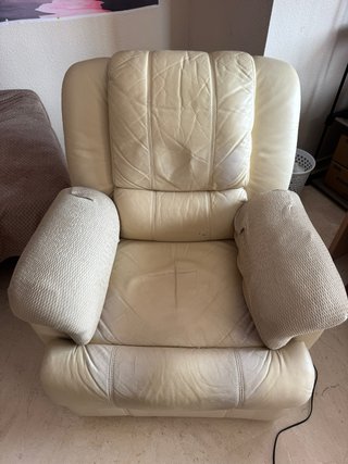 Sillón reclinable eléctrico beige