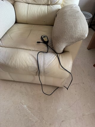Sillón reclinable eléctrico beige
