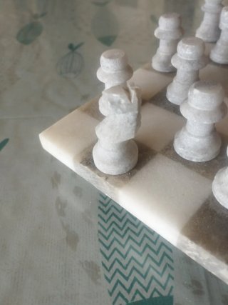 Scacchiera in alabastro