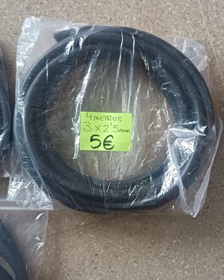 Lote restos manguera acrílica negra