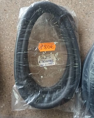 Lote restos manguera acrílica negra
