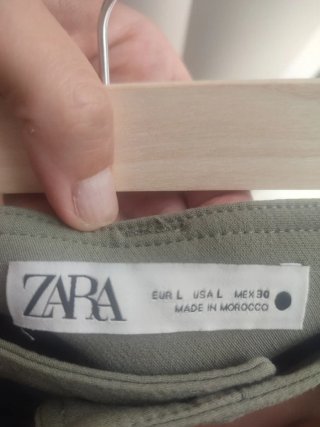 Pantalón ancho tiro alto verde oliva