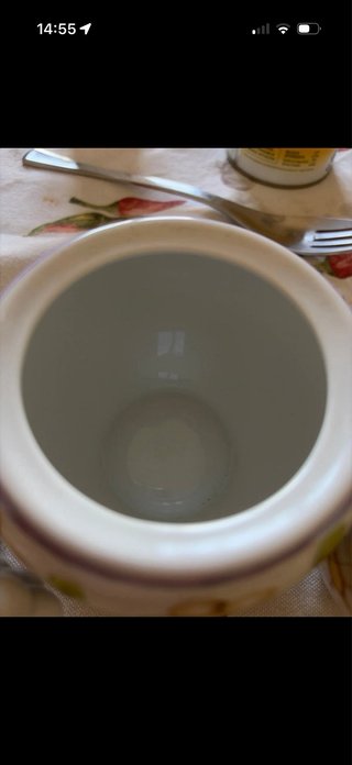 Tazzine e zuccheriera in ceramica