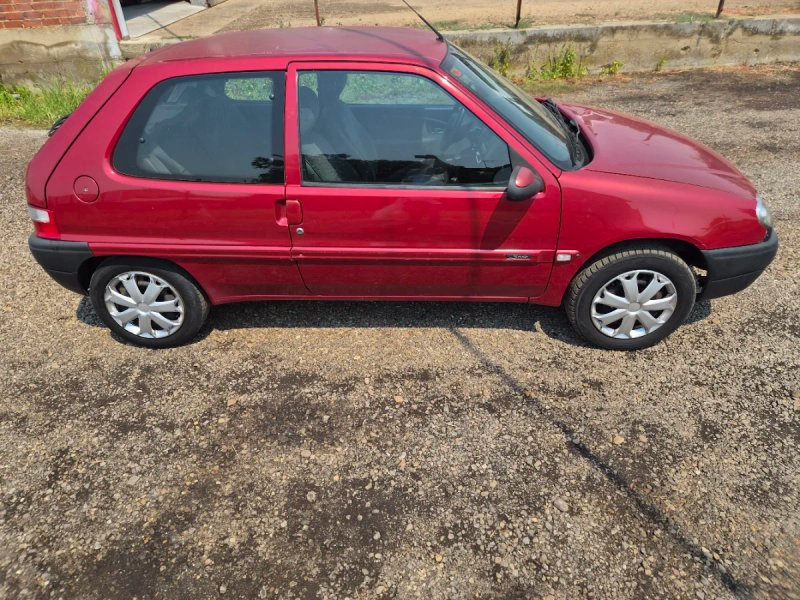 Citroen Saxo 2002 - foto 1