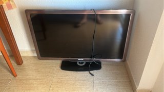 TV Philips 40' marrón