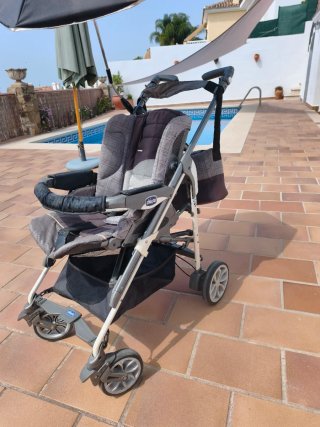 Carrito de bebé Chicco con sombrilla