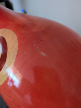 Vaso in legno decorato con cerchi