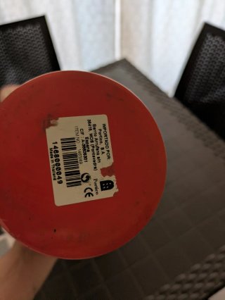 Vaso in legno decorato con cerchi