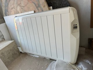 Calefactor eléctrico blanco