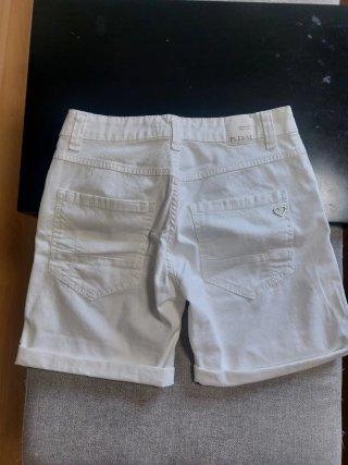 Pantalones cortos blancos Please