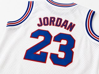 CAMISETA SPACE JAM – JORDAN 23