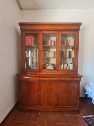 Credenza Legno Massello con Vetrine