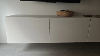 Mueble TV flotante blanco